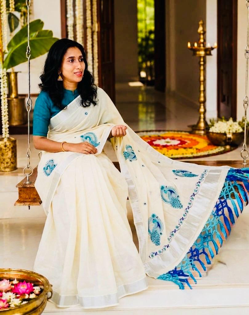A0A72 Peacock Cotton Embroidery Silver Kasavu Saree